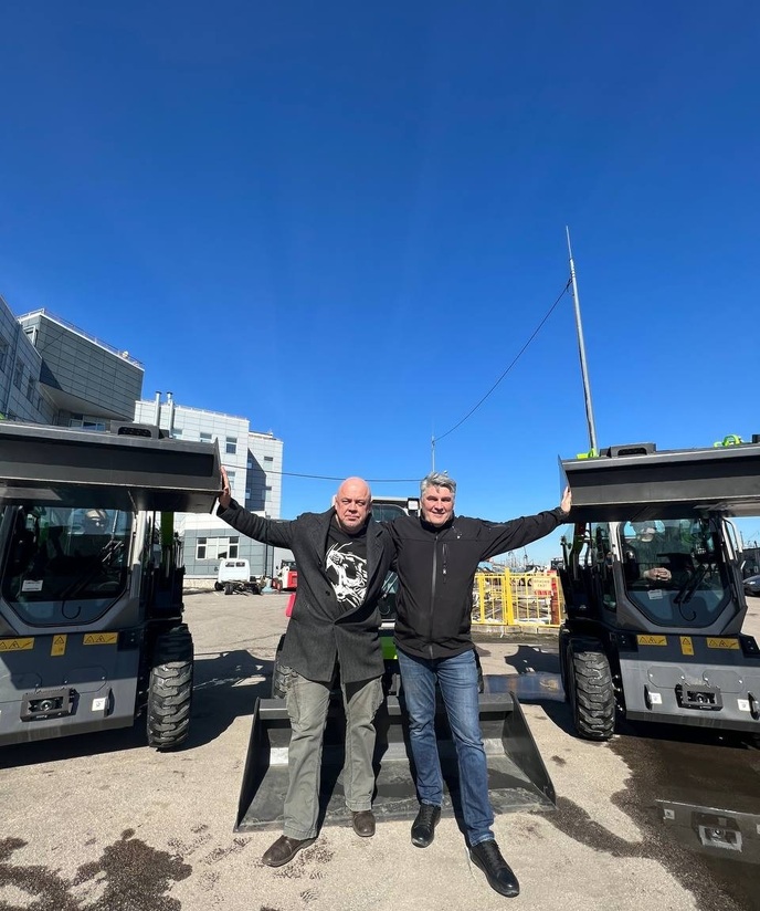 Китайские погрузчики и экскаваторы Zoomlion | Официальный дилер ...